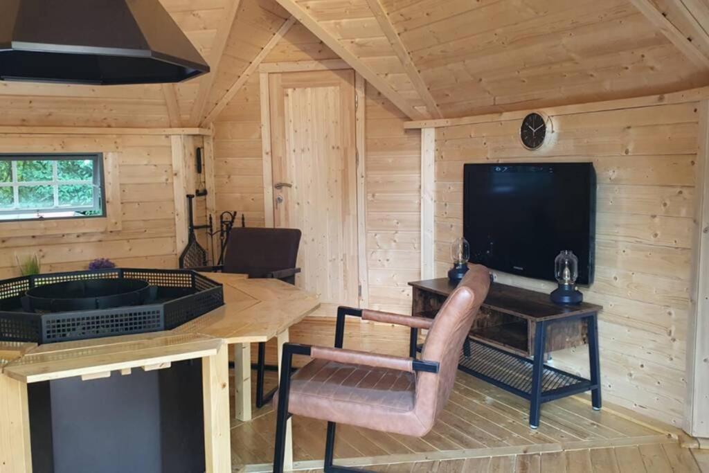 Vakantiehuis De 'Finse Kota' Rijssen Ngoại thất bức ảnh